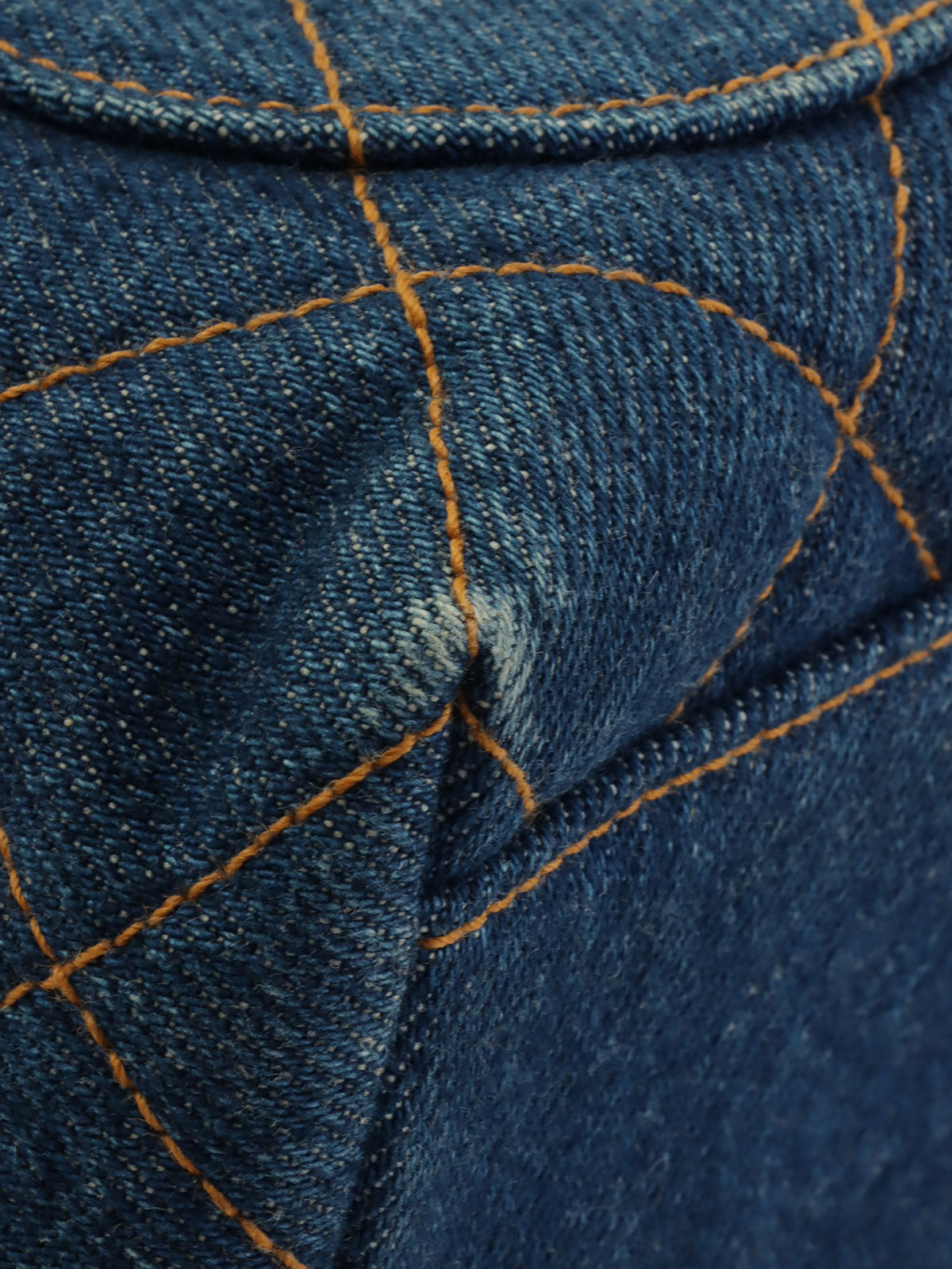 1997 年款 Denim CC 旋扣手提包，蓝色