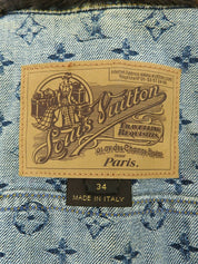 蓝棕色貂皮牛仔布字母图案夹克