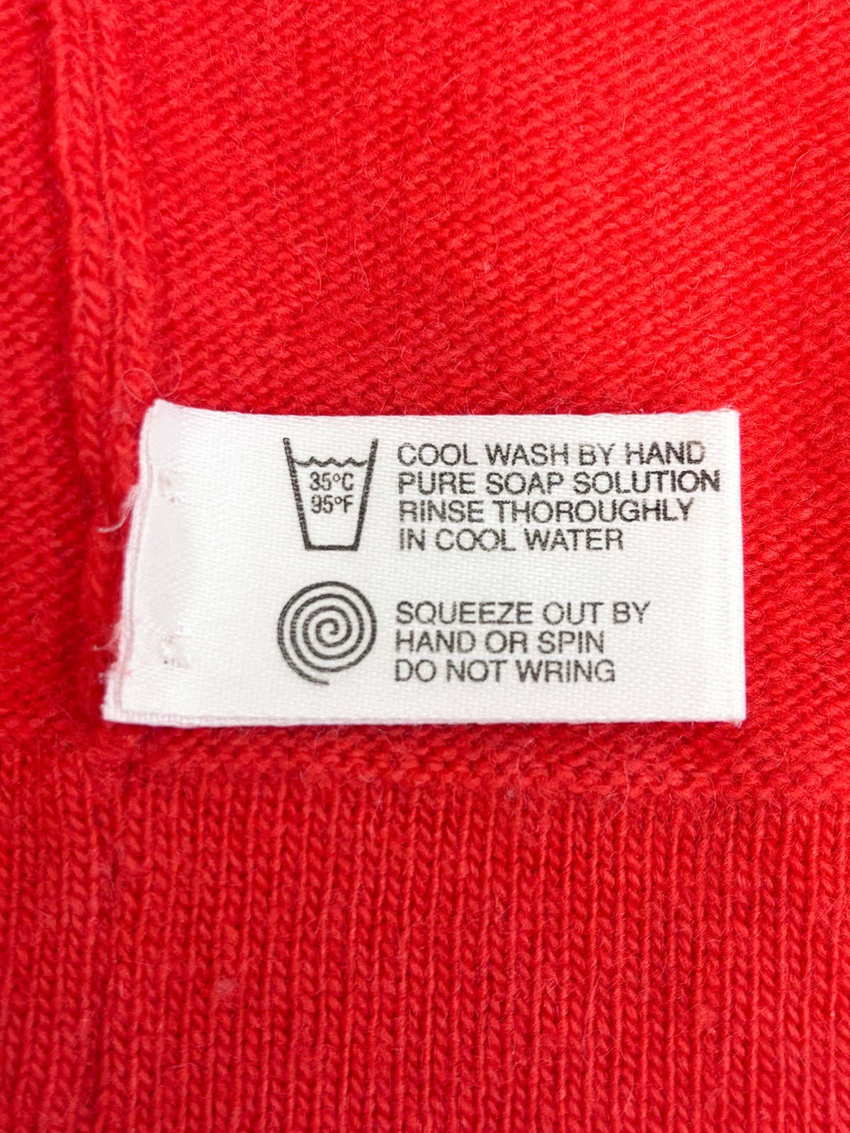 红色/金色羊绒logo纽扣开衫