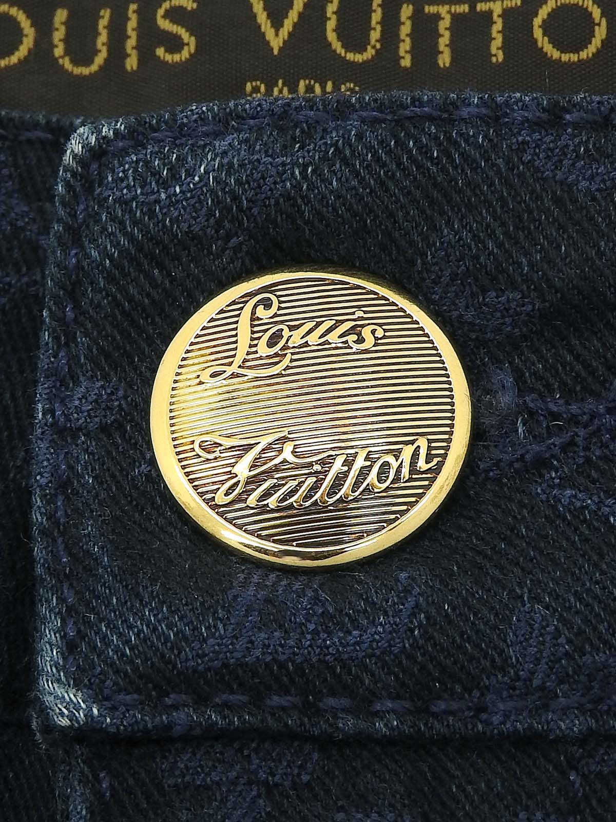 海军蓝字母图案裤子