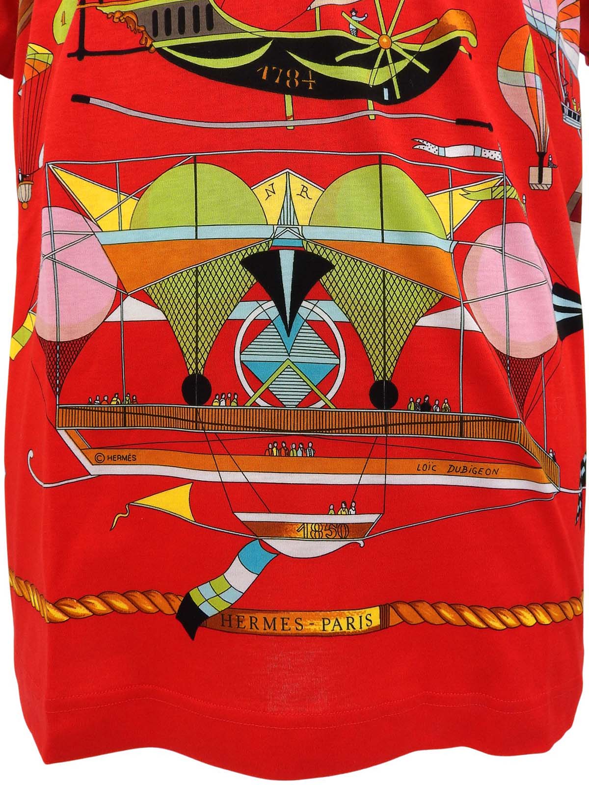 Les Folies De Ciel Pattern Short Sleeve T-Shirt in Red/Multi