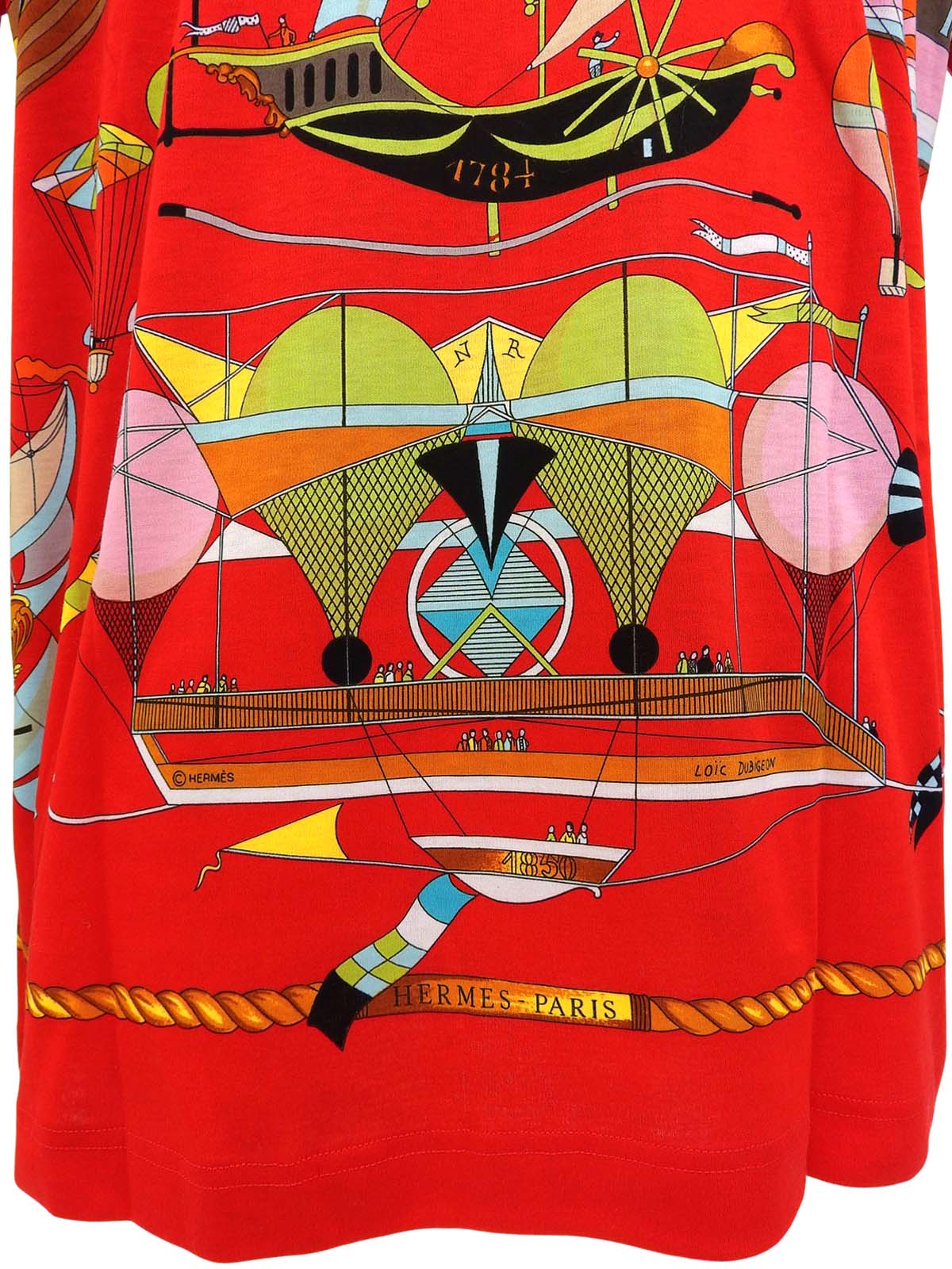Les Folies De Ciel Pattern Short Sleeve T-Shirt in Red/Multi