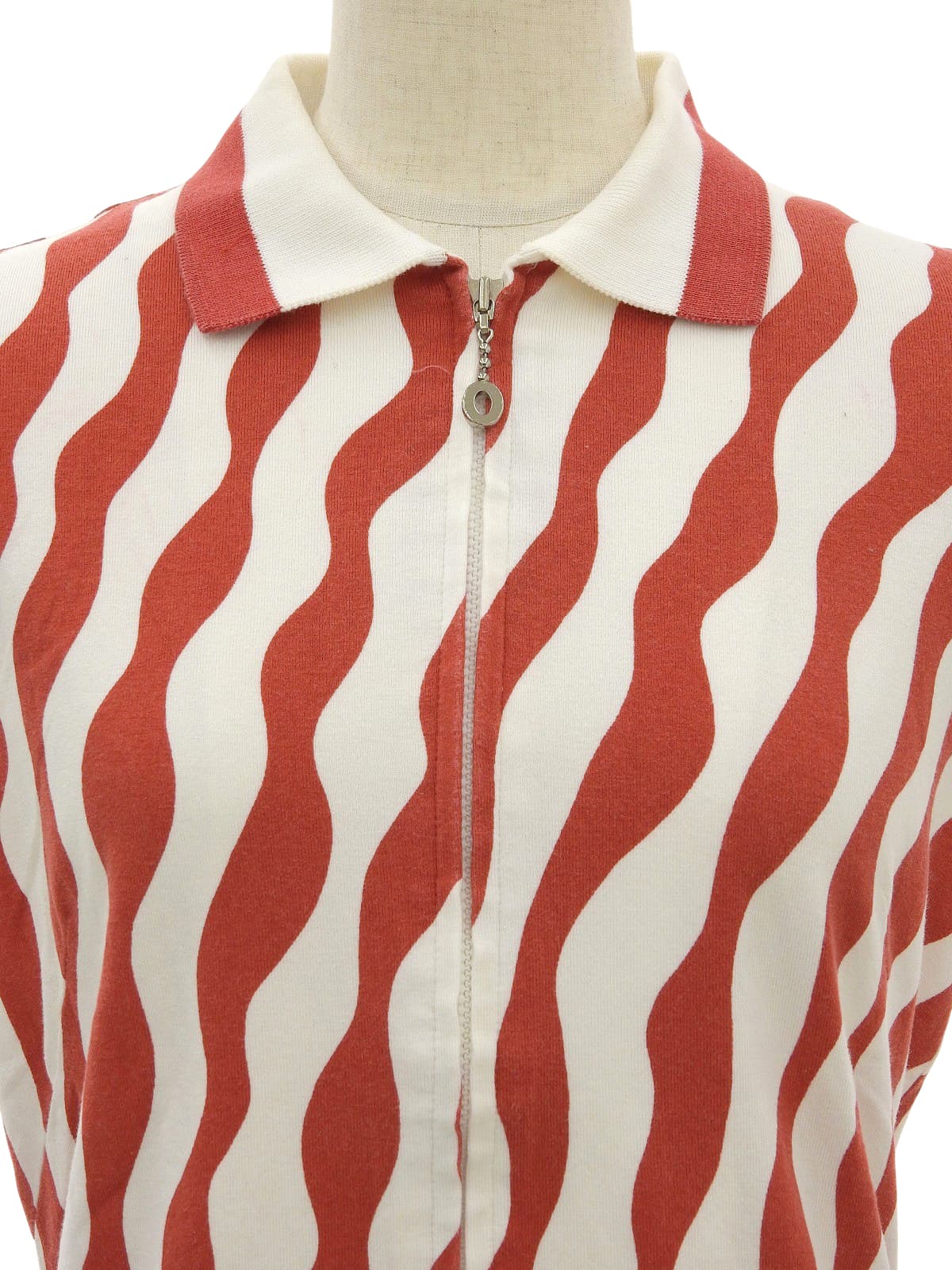 デザインパターンロゴジップアップノースリーブトップス レッド/ホワイト