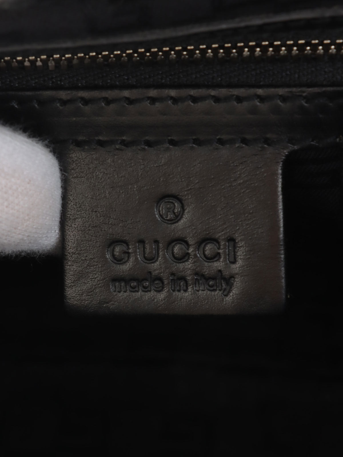 インターロッキングワンショルダーバッグ ブラック