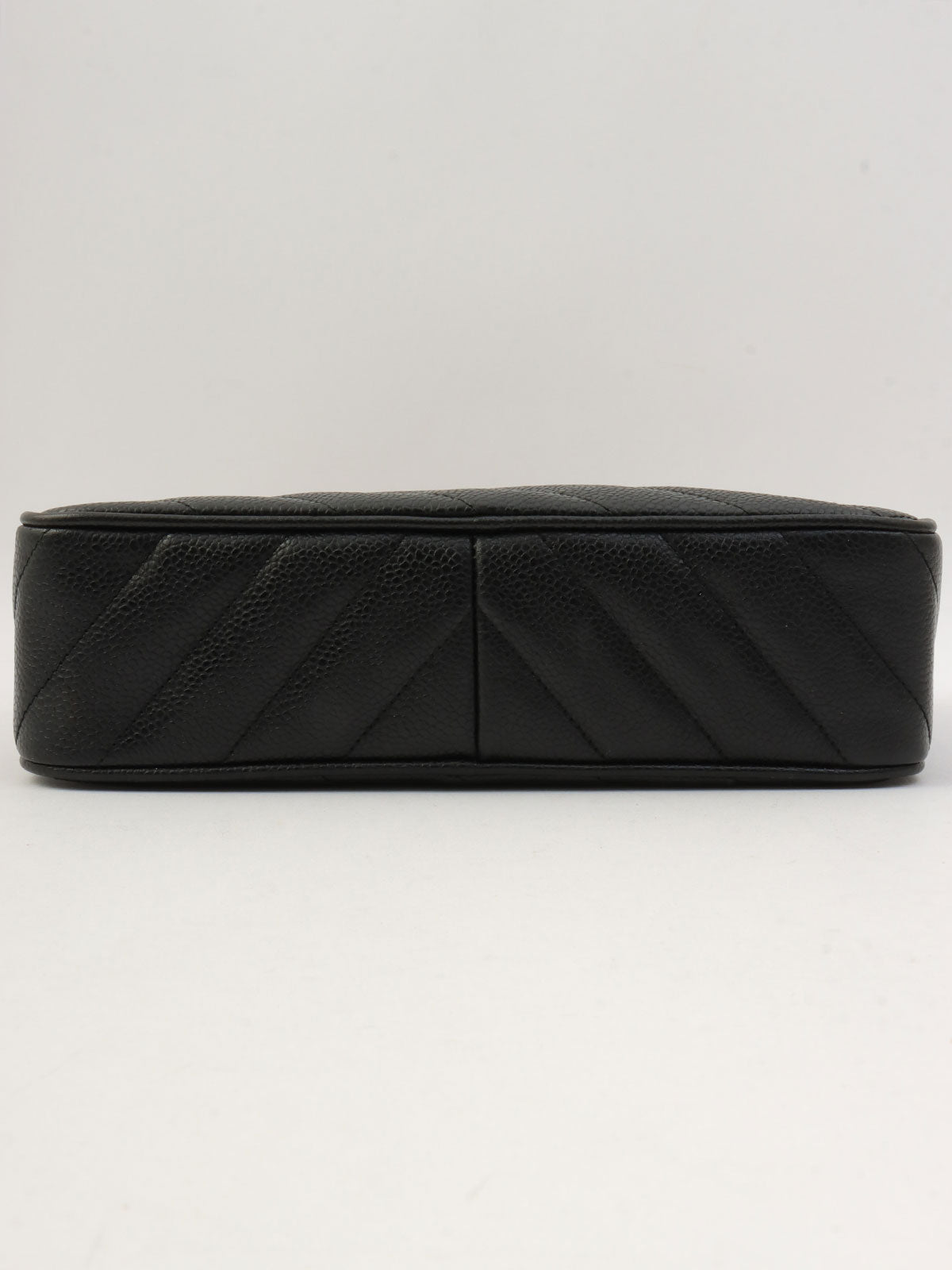 1992年頃製 キャビアスキンバイアスステッチビジューチェーンバッグ ブラック