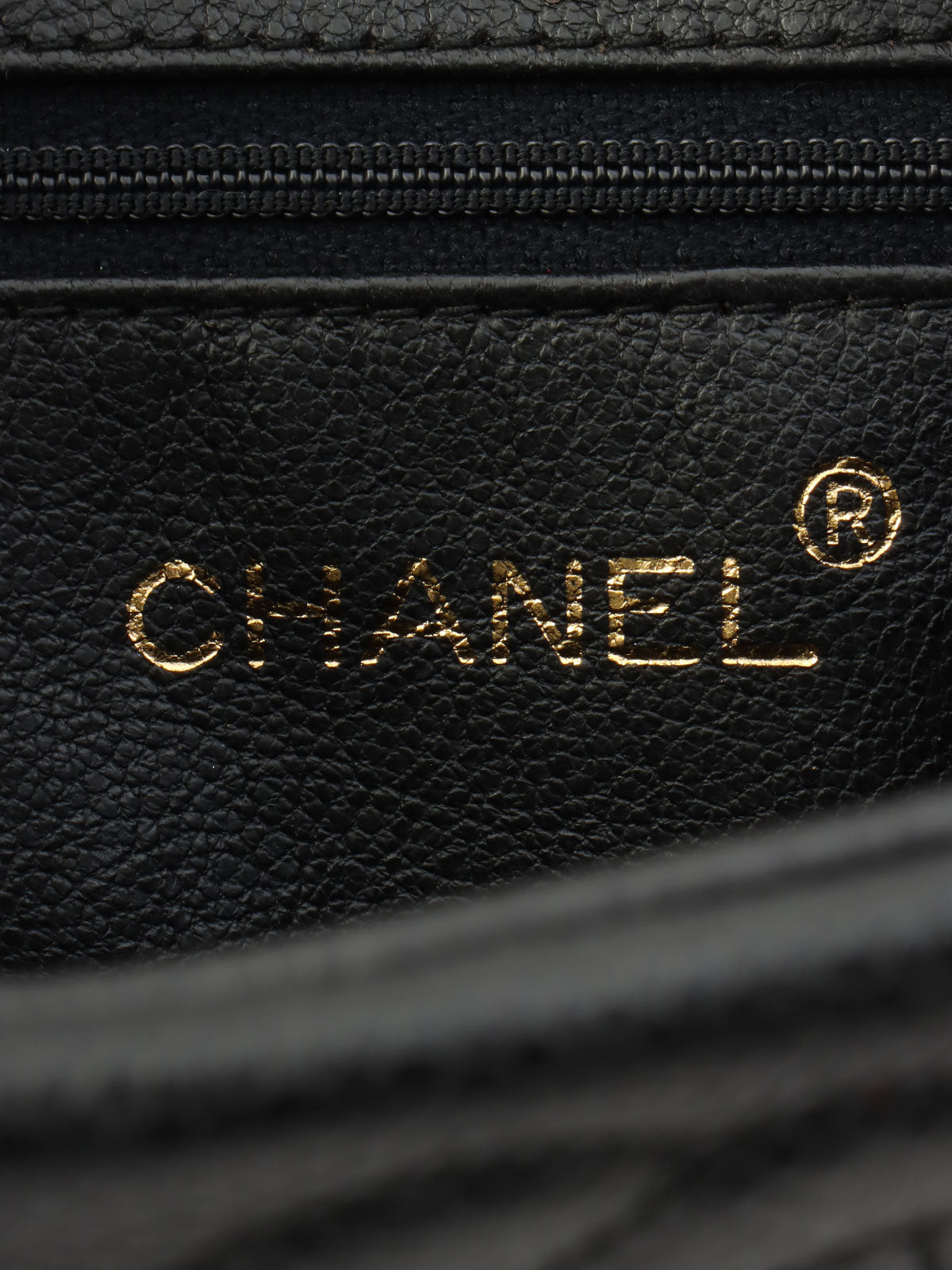 1992年頃製 キャビアスキンバイアスステッチビジューチェーンバッグ ブラック