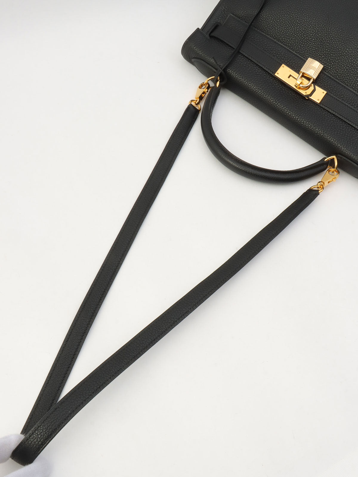 2001年凯利32黑色