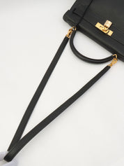 2001年凯利32黑色