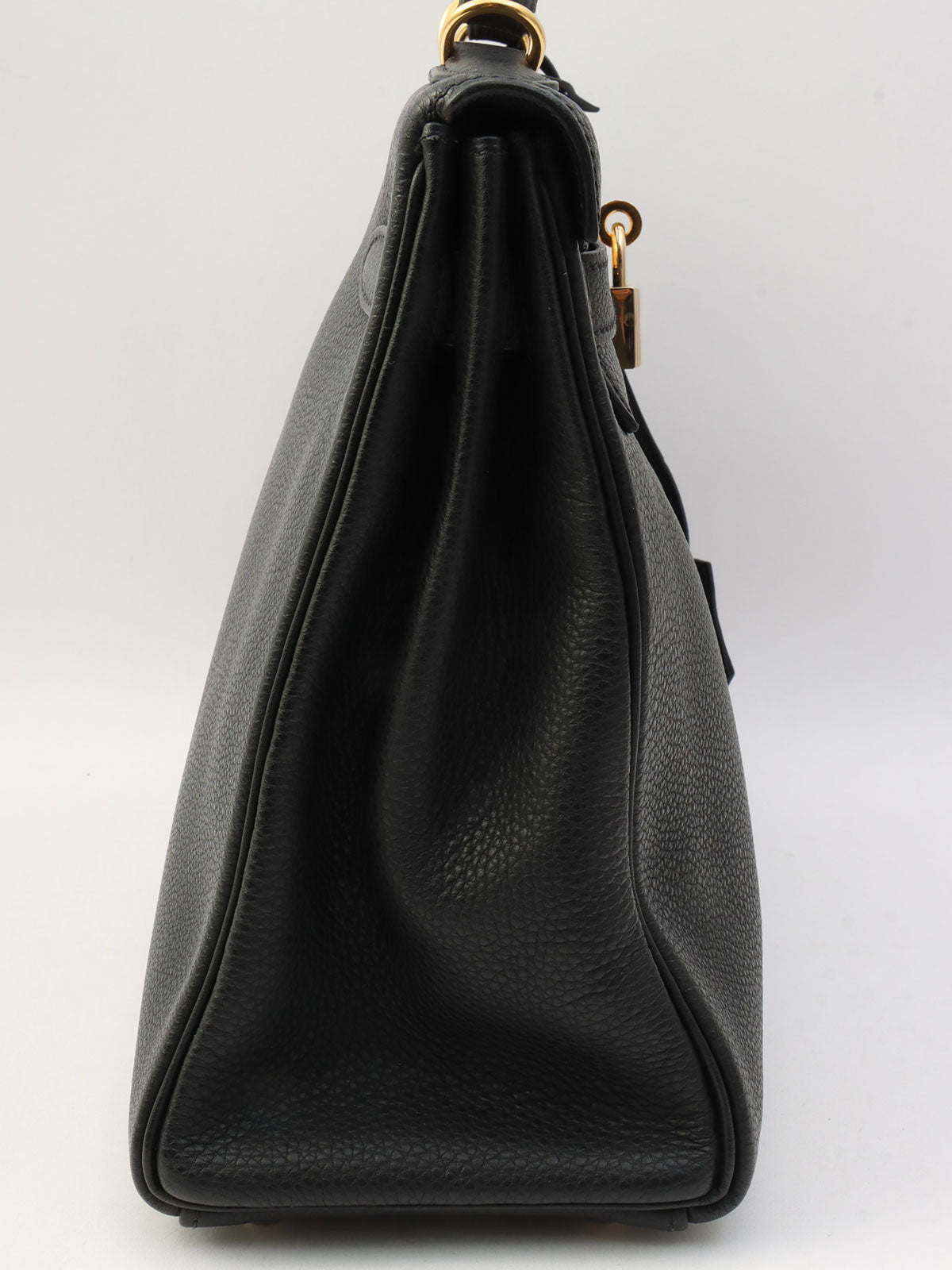 2001年凯利32黑色