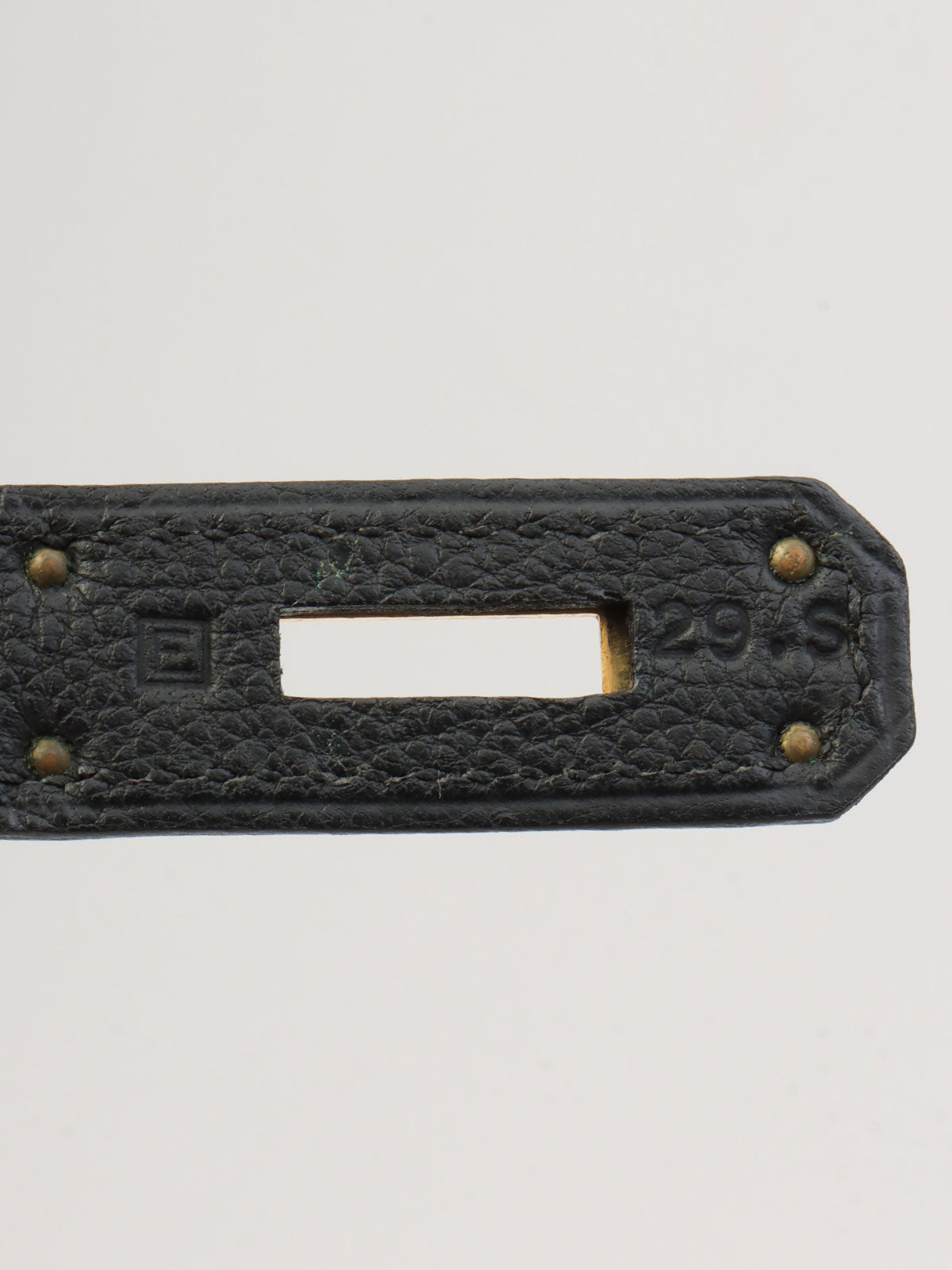 2001年凯利32黑色