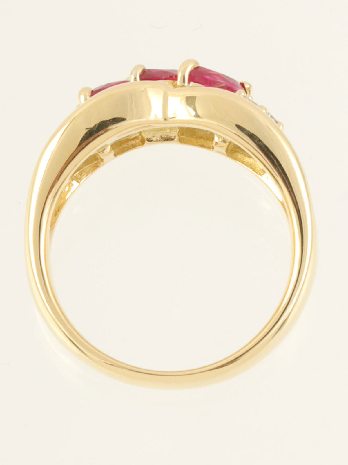 18K金/红宝石和钻石戒指