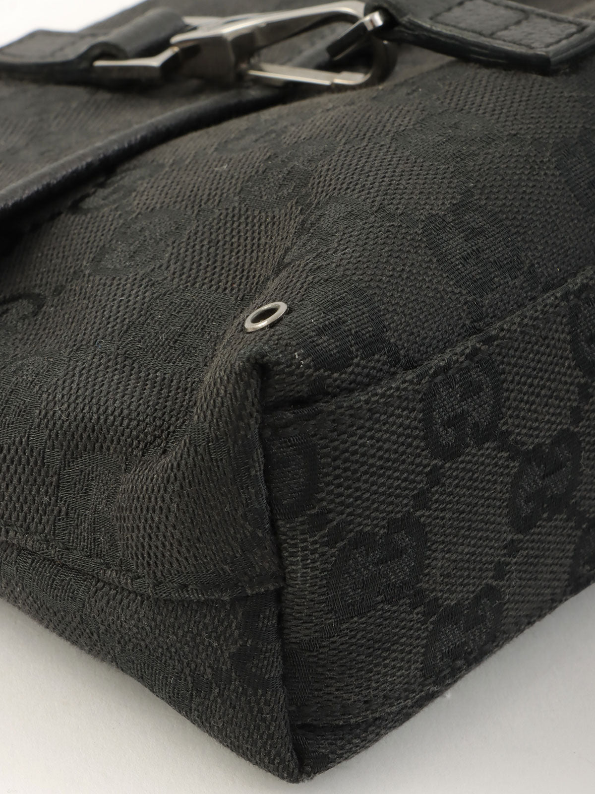 Canvas GG Pattern Body Bag in Black