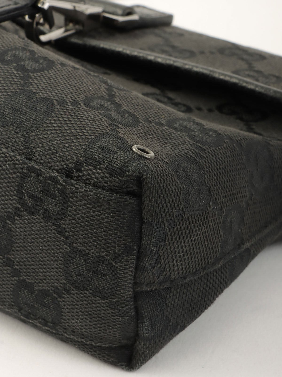 Canvas GG Pattern Body Bag in Black
