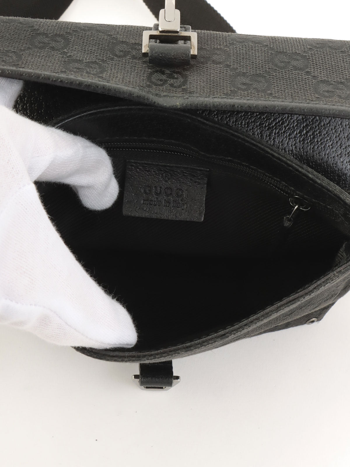 Canvas GG Pattern Body Bag in Black