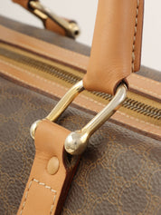 マカダムパターンロゴエンボスミニボストンバッグ ブラウン