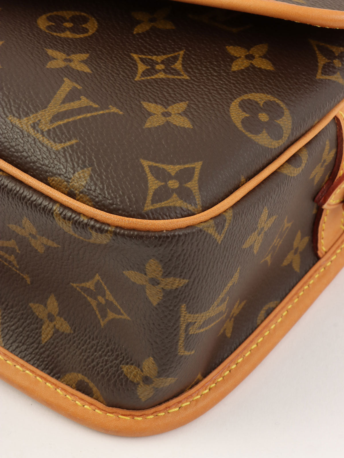 2004 Canvas Monogram Sologne Brown