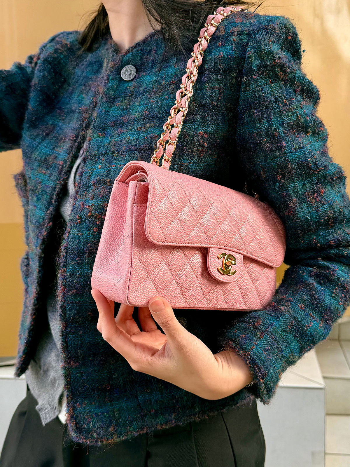 2004年頃製 キャビアスキンクラシックフラップチェーンバック23cm ピンク