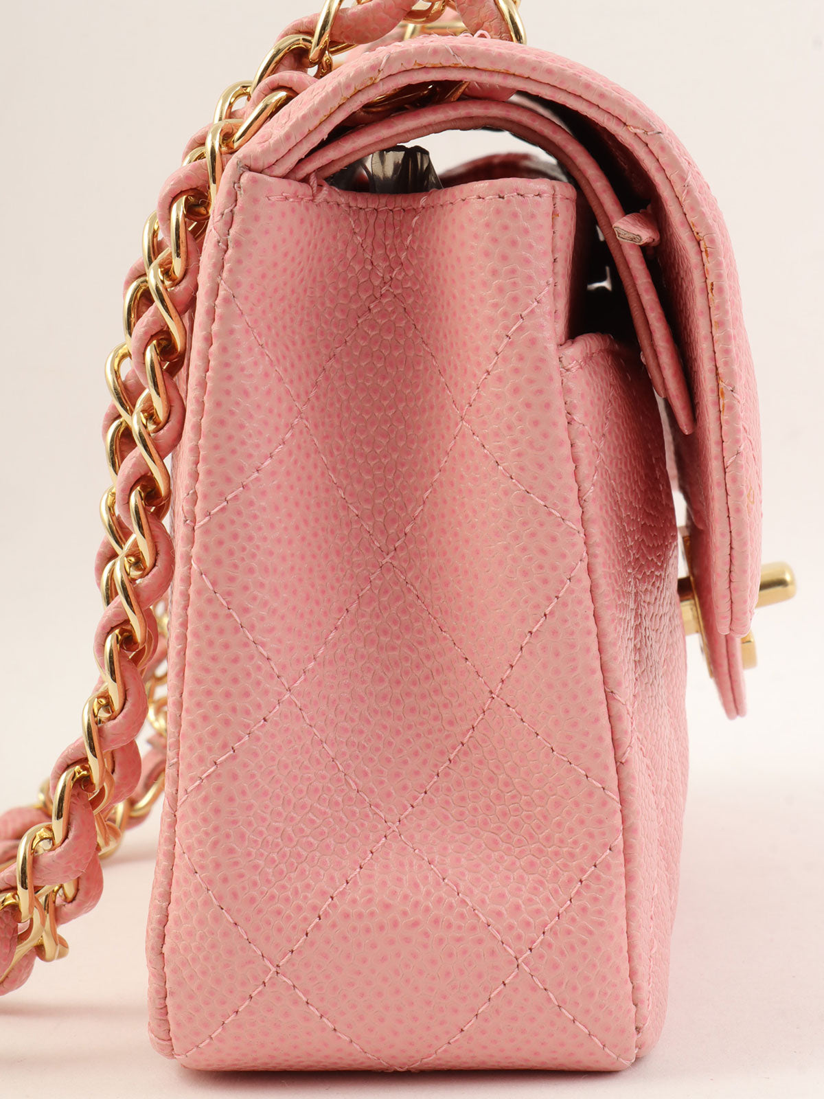 2004年頃製 キャビアスキンクラシックフラップチェーンバック23cm ピンク