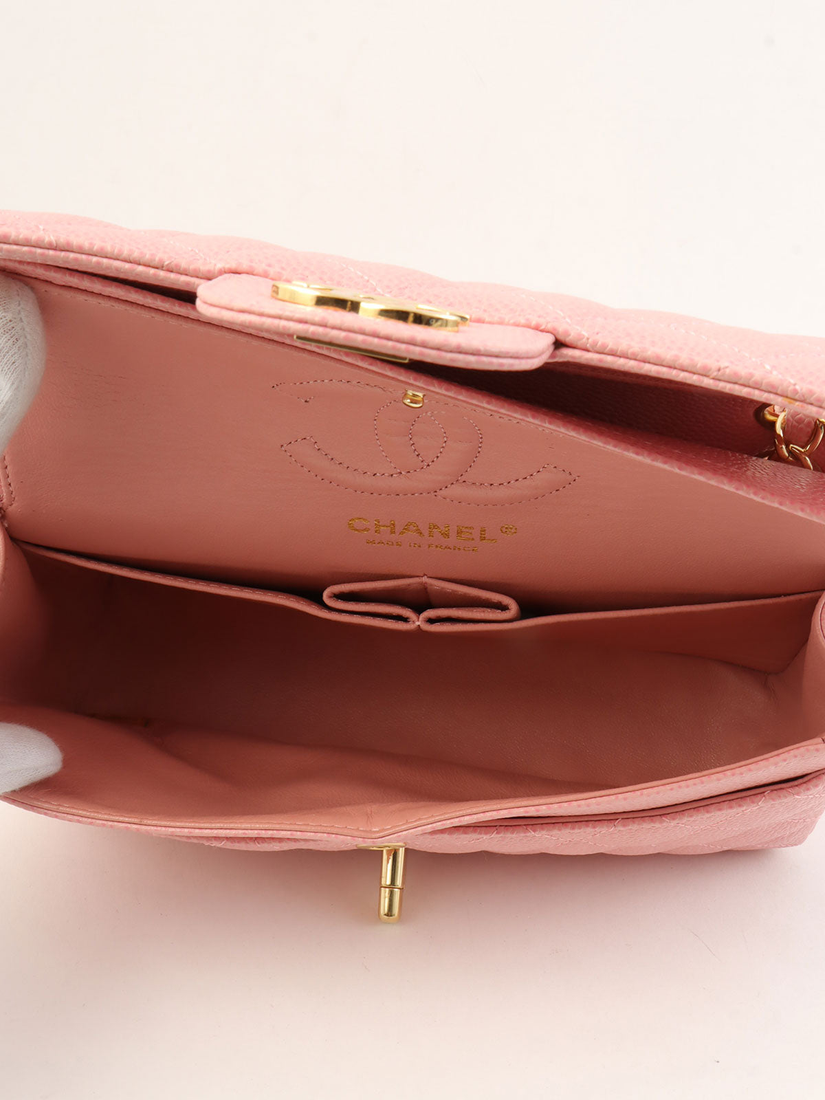 2004年頃製 キャビアスキンクラシックフラップチェーンバック23cm ピンク