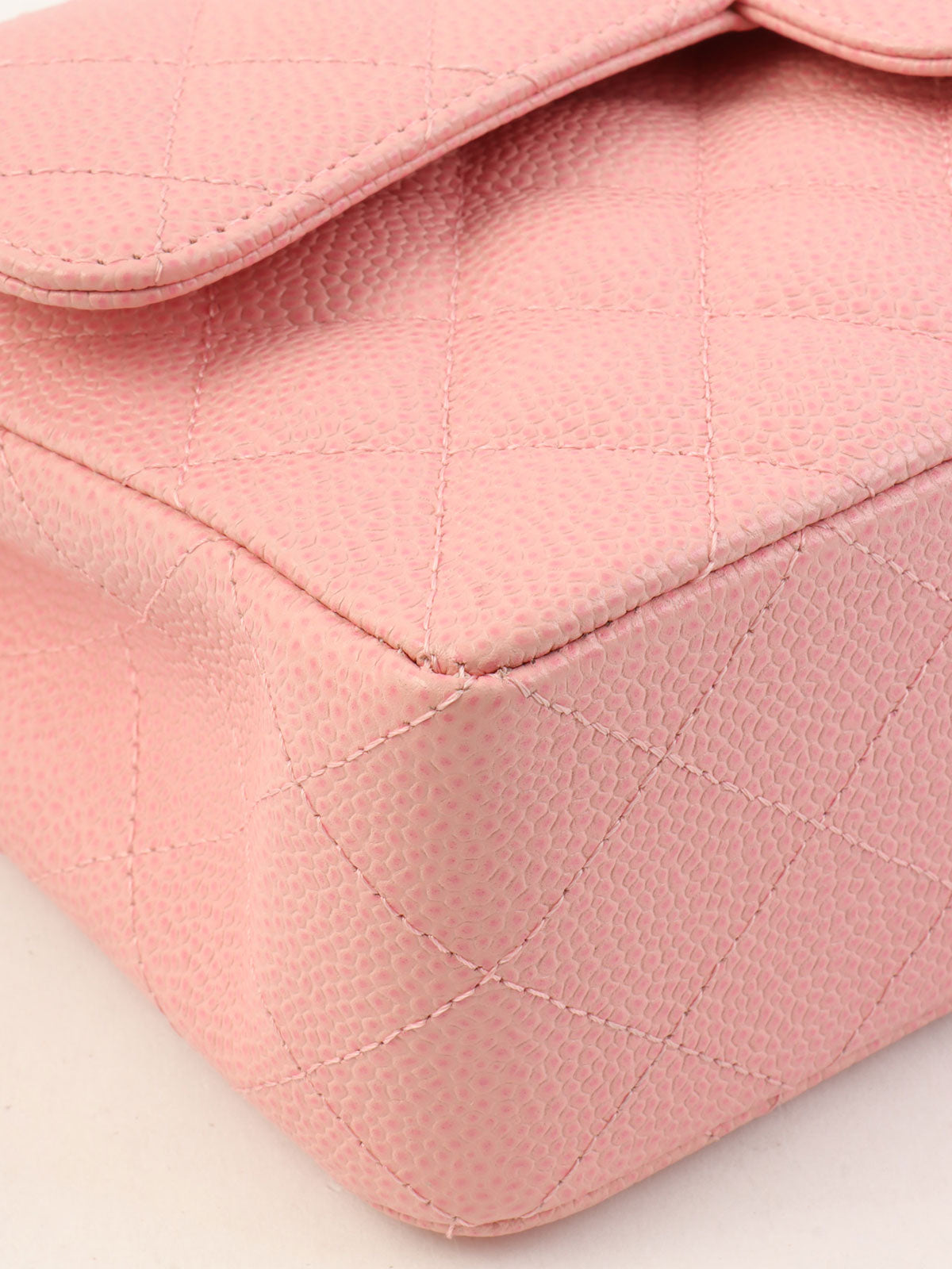 2004年頃製 キャビアスキンクラシックフラップチェーンバック23cm ピンク