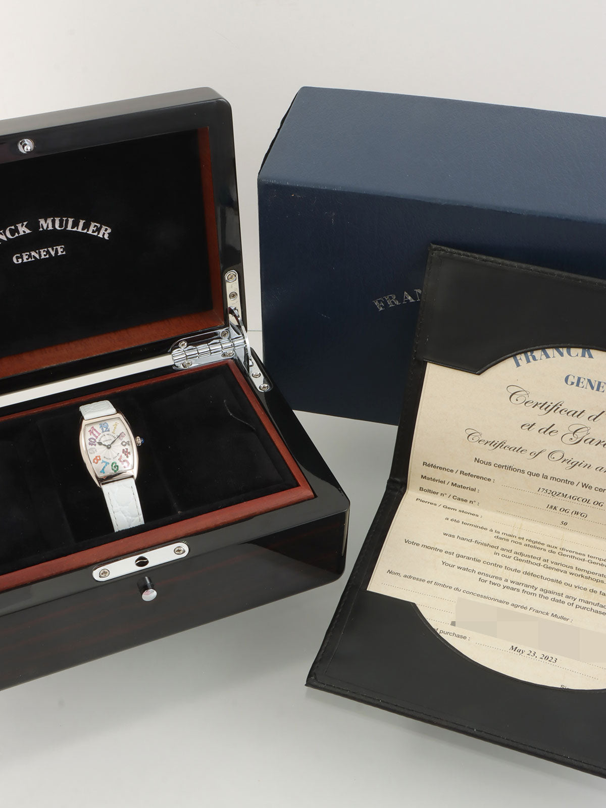 18K Tonneau Curvex 银/白色