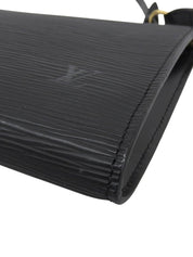 2002 年 Epi 黑色手拿包配饰