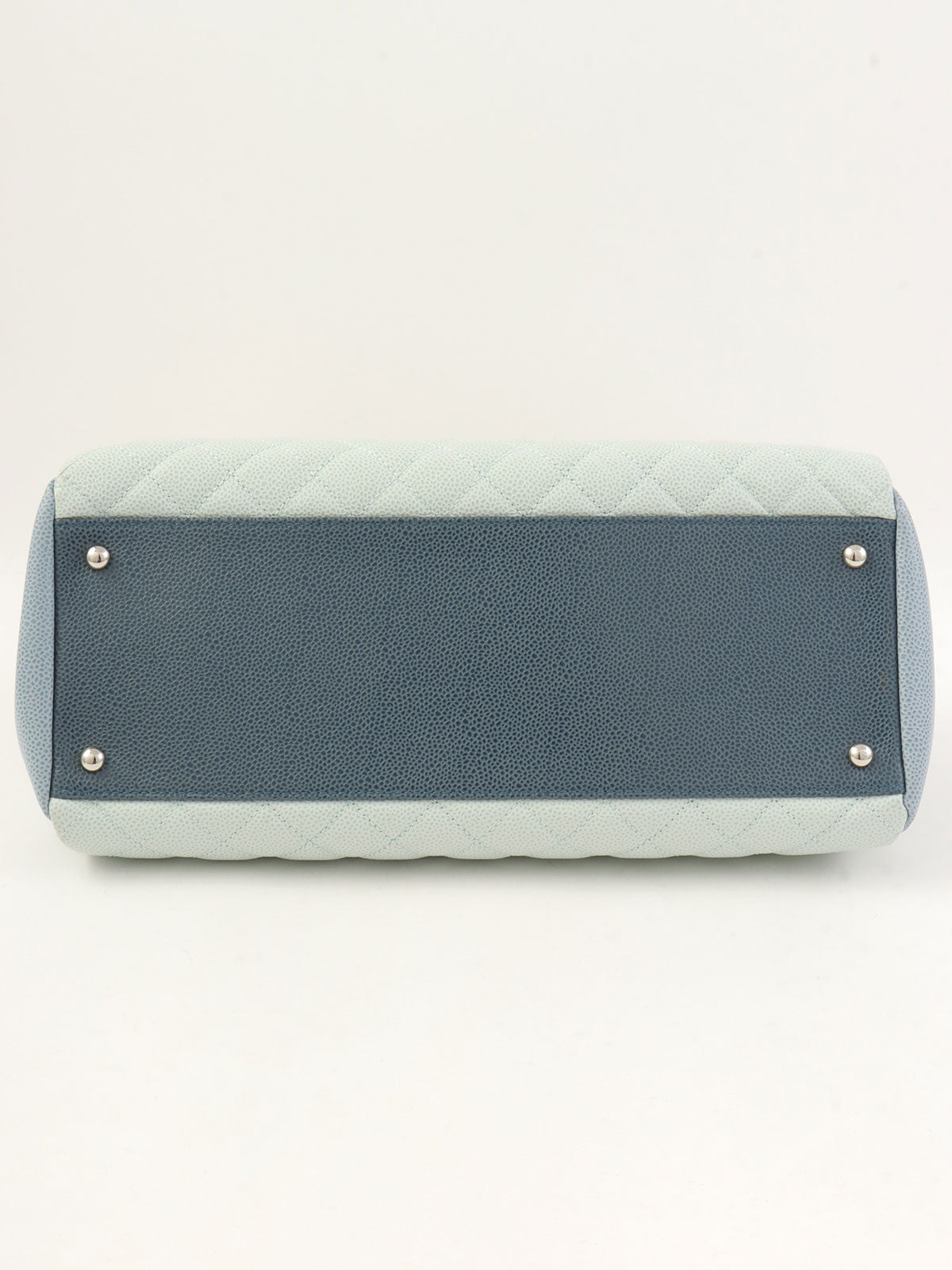 2013年出品，Matelasse Stitch Mademoiselle链条单肩包，浅蓝色