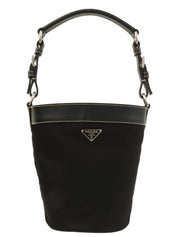 黑色尼龙水桶单肩包