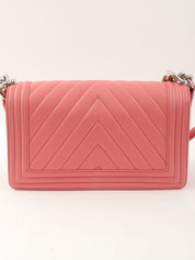 2016年頃製 シェブロンステッチボーイシャネルチェーンショルダーバッグ ピンク