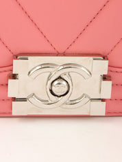 2016年頃製 シェブロンステッチボーイシャネルチェーンショルダーバッグ ピンク