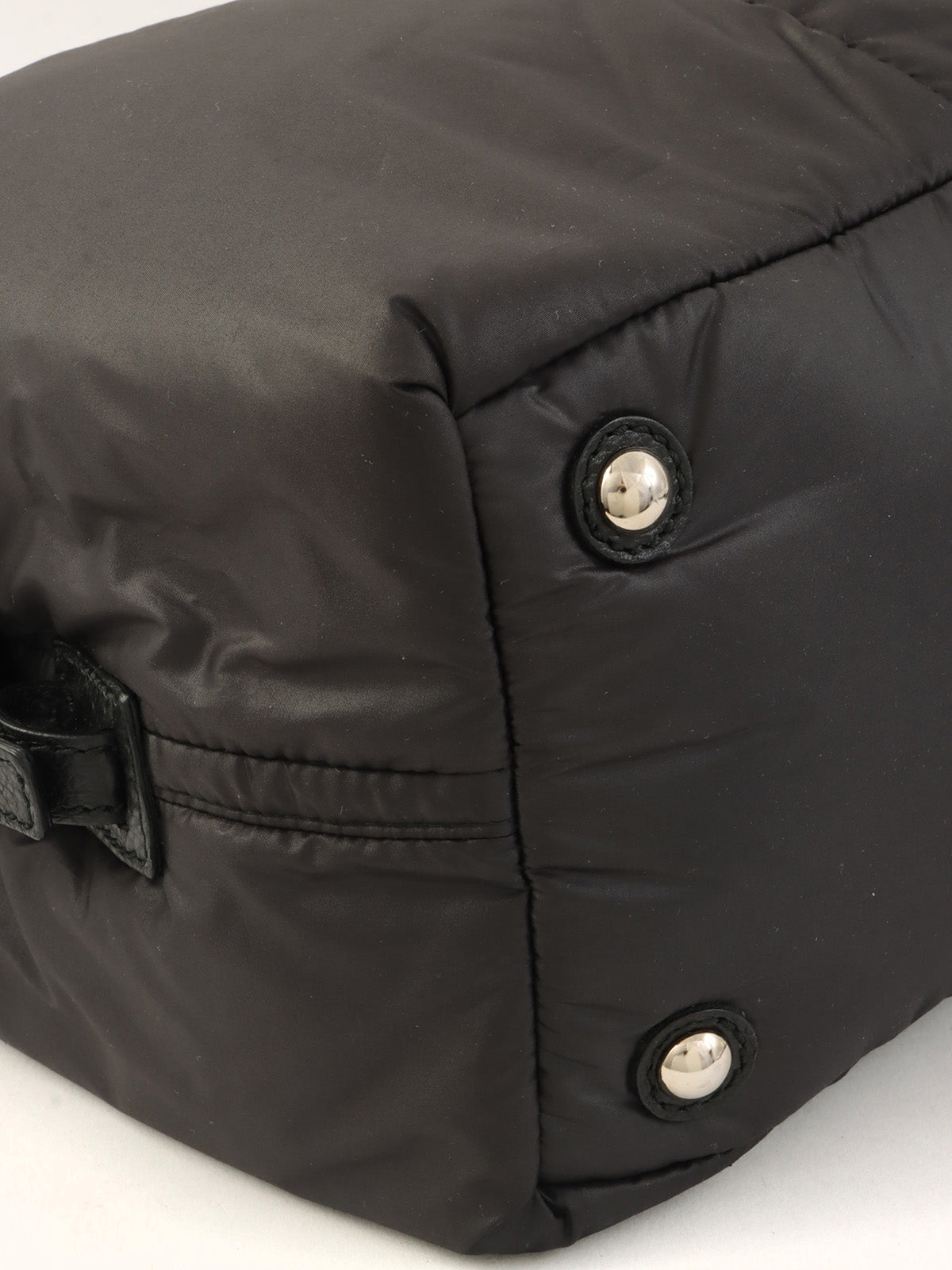 イージーナイロンハンドバッグ ブラック