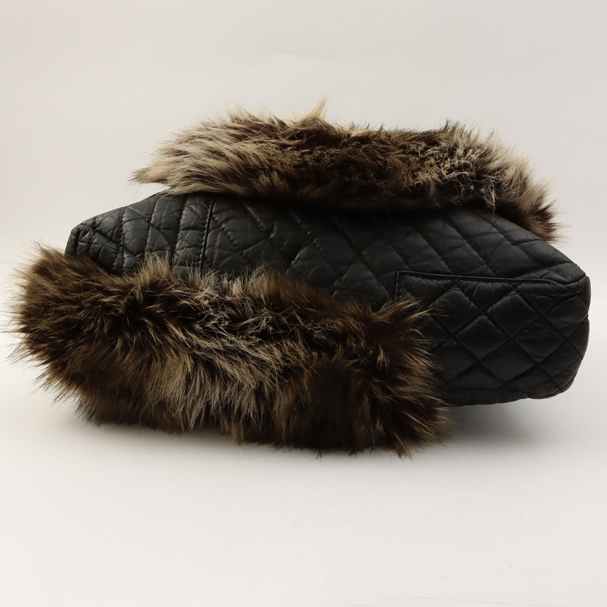 2009 2.55 Leather and Fur Combination Matelasse Stitch Tote Bag in Black