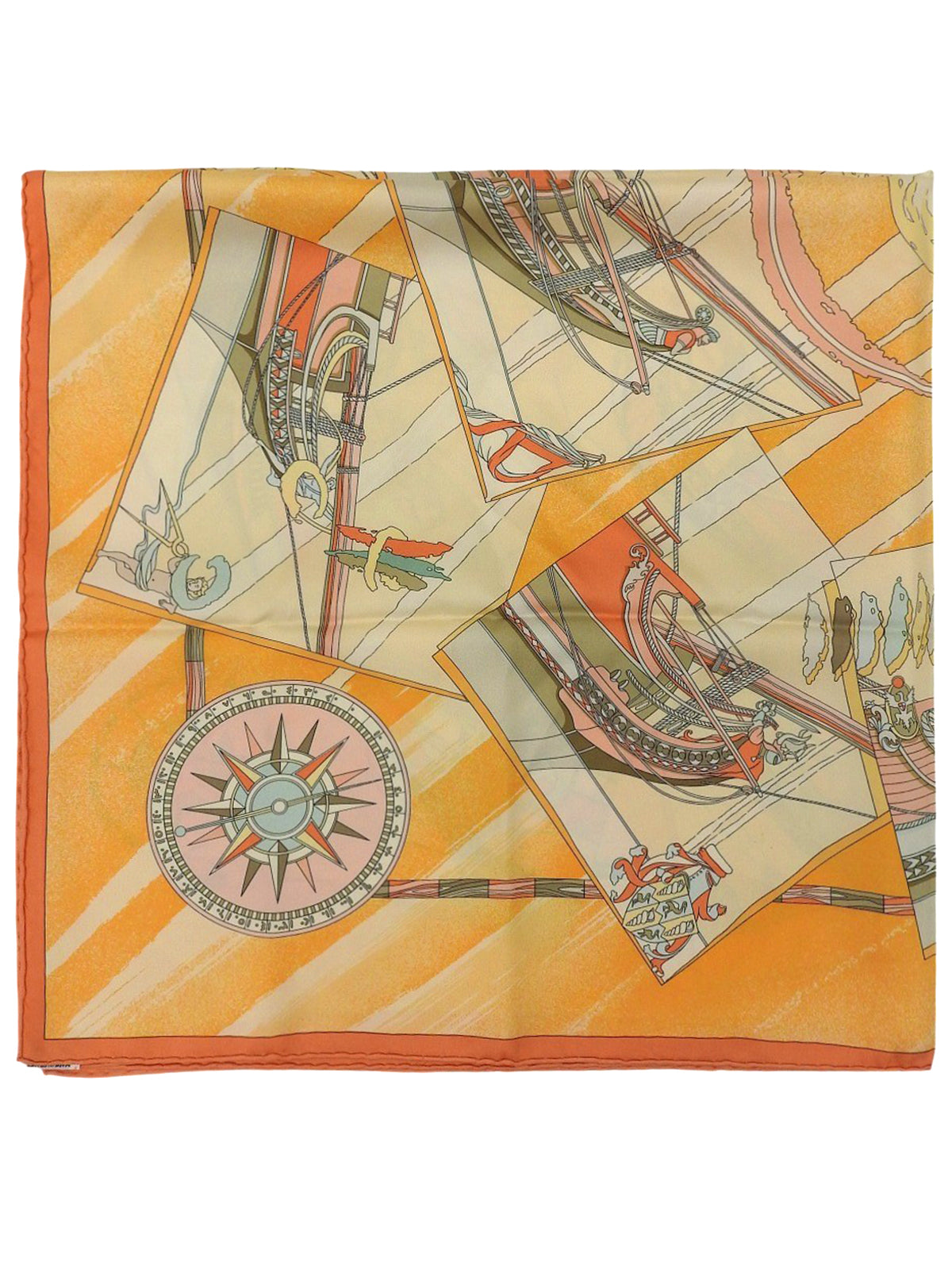 カレ90 Face au largeパターンスカーフ オレンジ