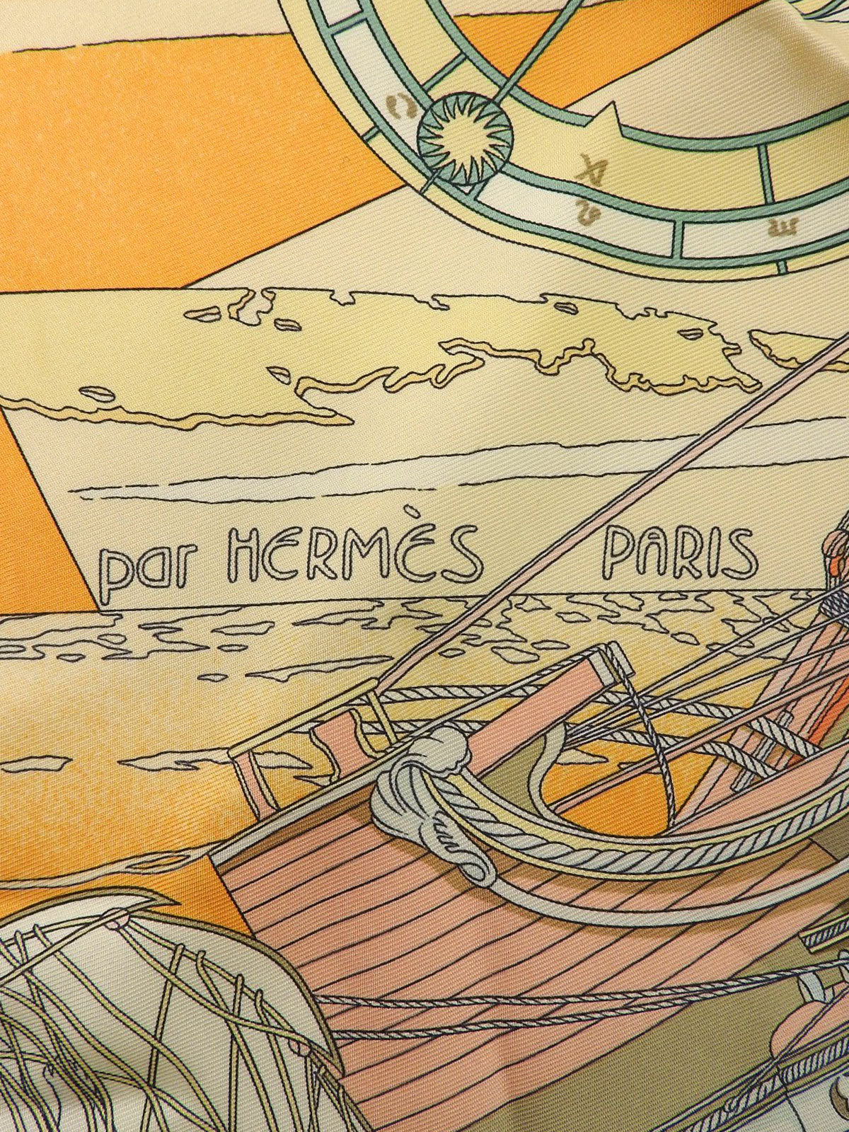 カレ90 Face au largeパターンスカーフ オレンジ