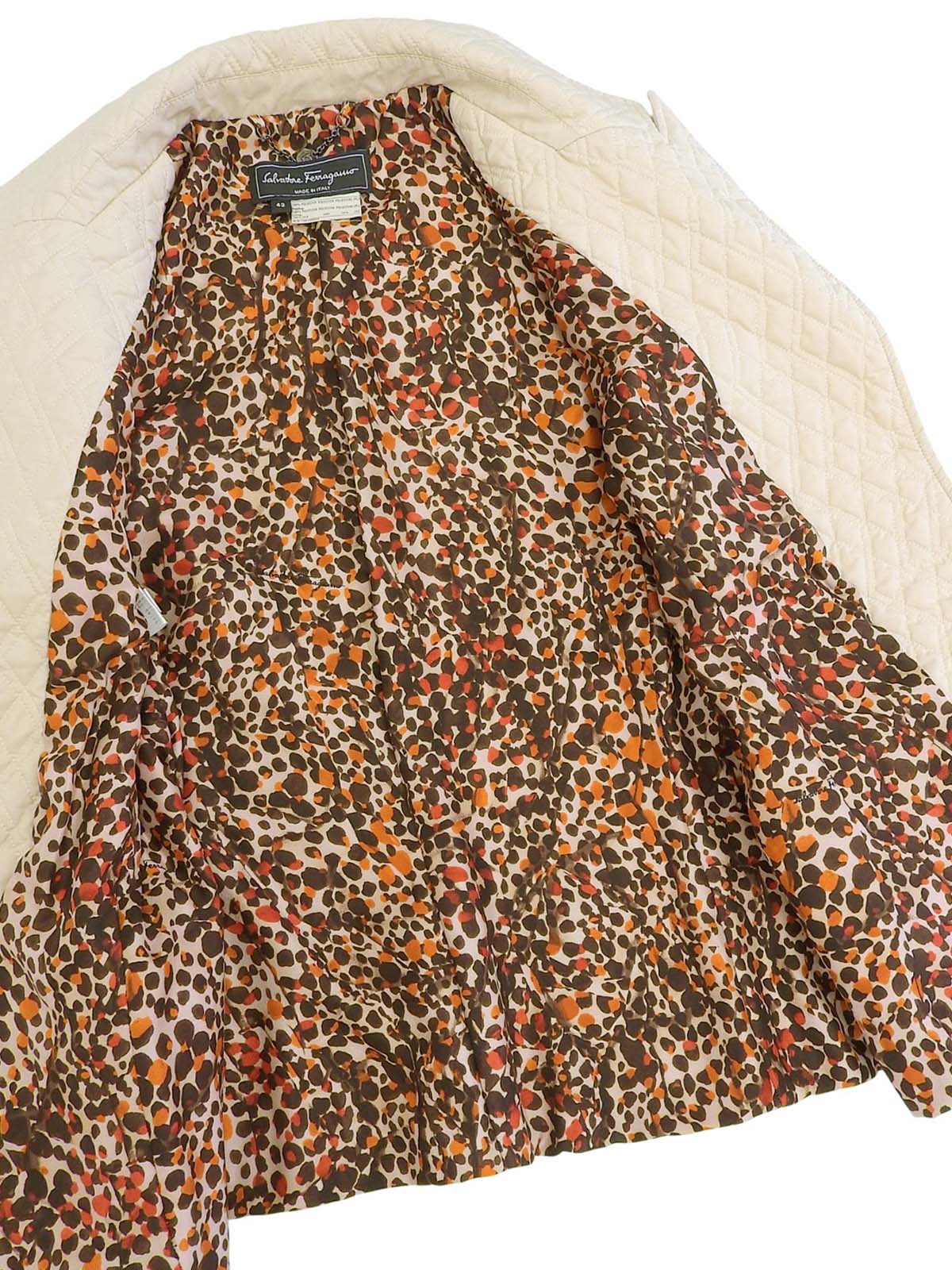 Quilted logo button jacket in ivory