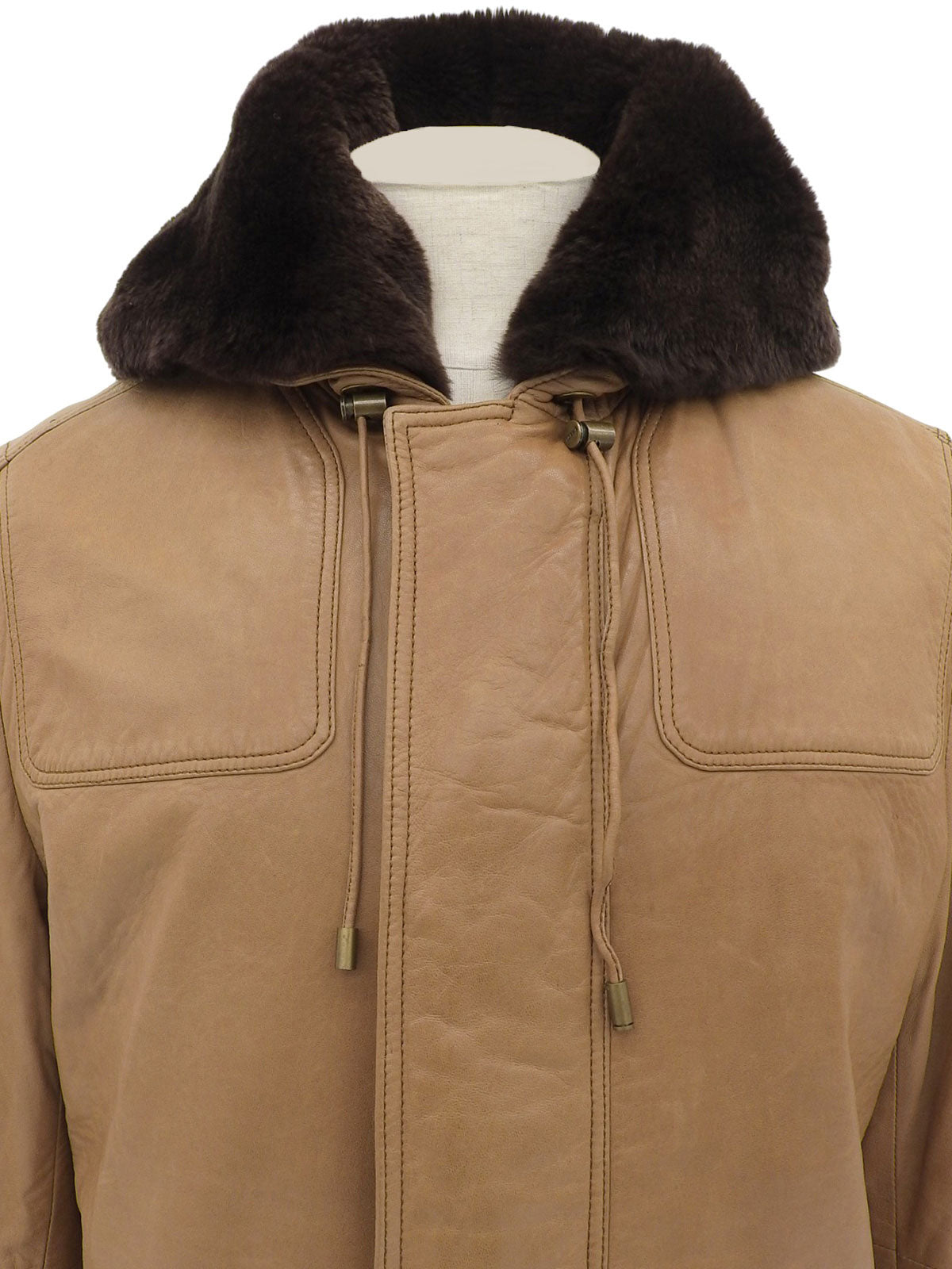 リアルレザーファーフーデッドロゴボタンコート ブラウン