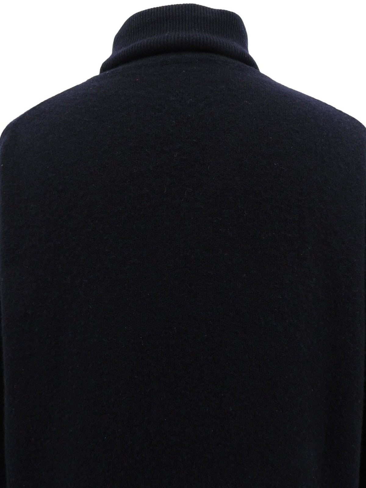 ロゴ刺繍タートルネックニットセーター ブラック