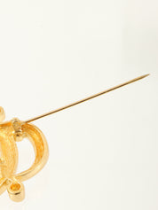 ロゴエンブレムブローチ ゴールド