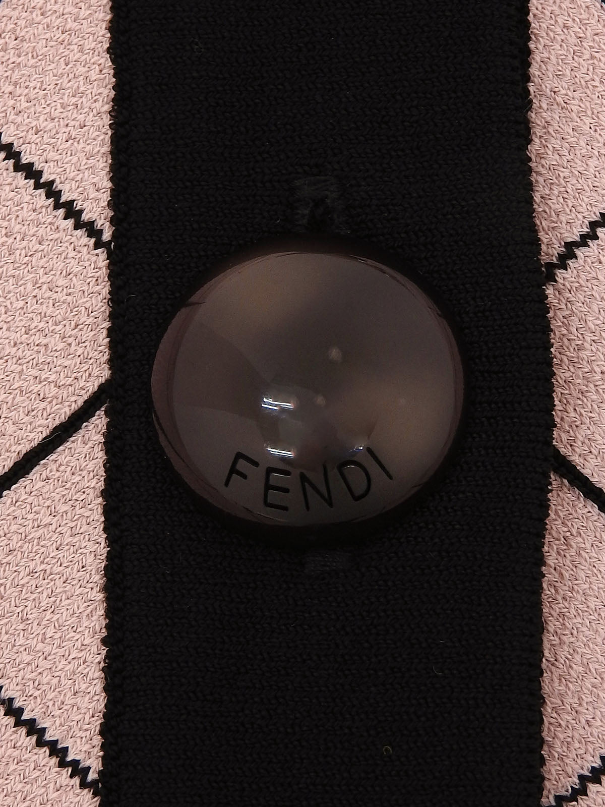 ブロックチェックパターンロゴボタンカーディガン ピンク/ブラック