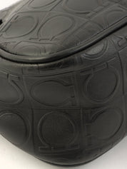 黑色 Gancini 图案手提包