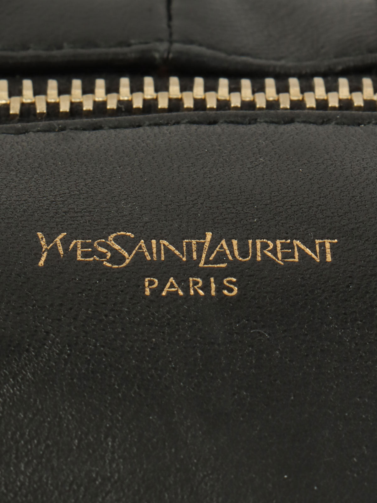 黑色系带戒指手提包