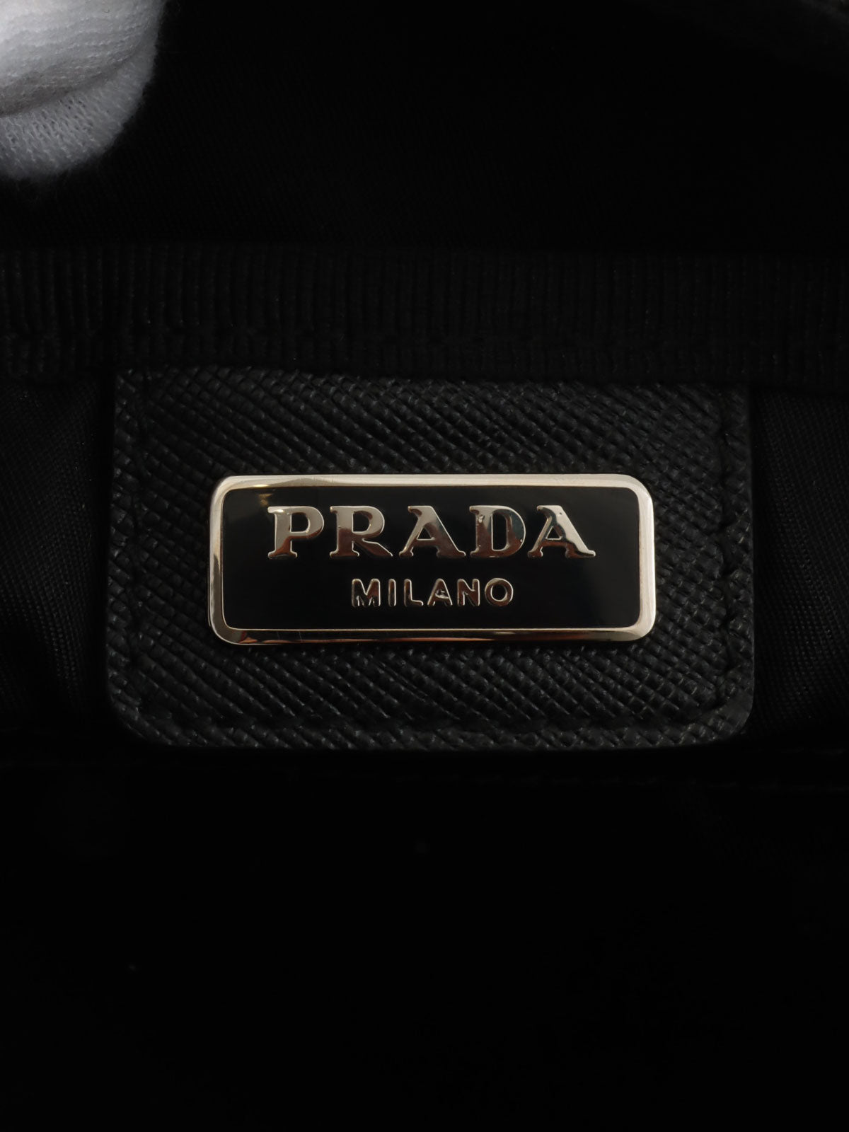 Nylon logo plate pouch, black