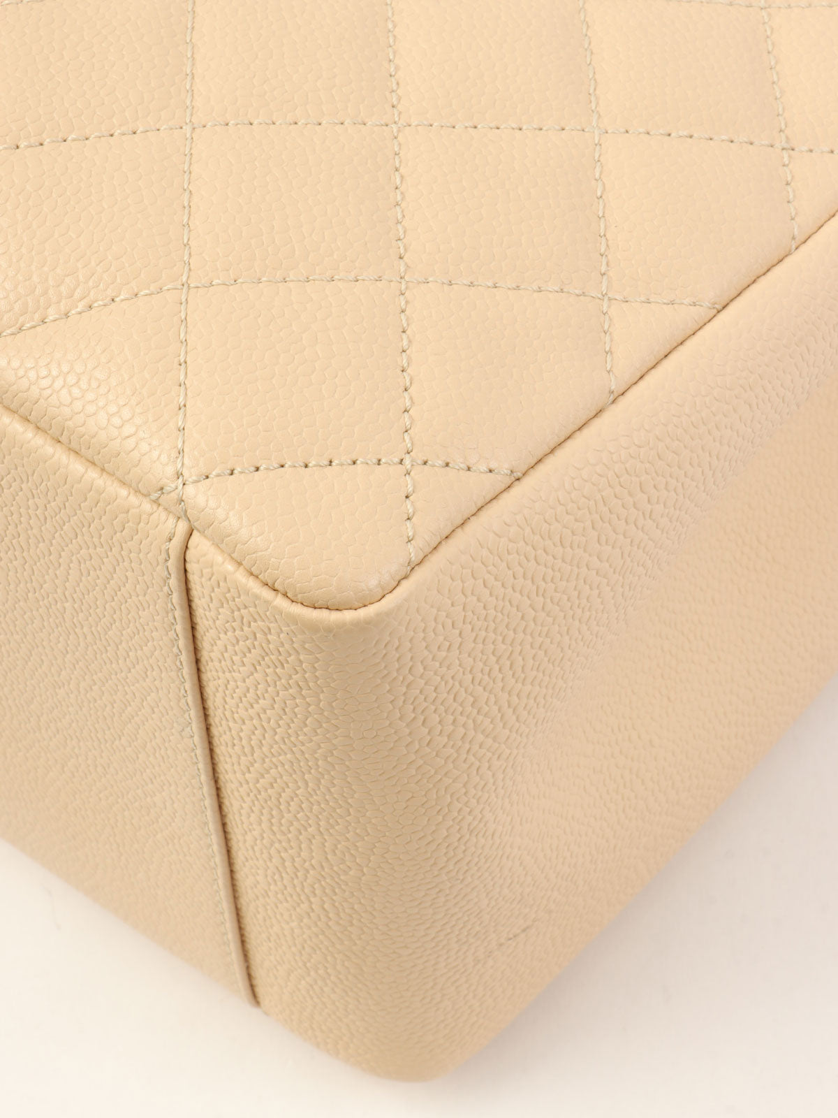 2011年頃製 キャビアスキンCCマークステッチチェーントートバッグ ライトベージュ