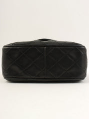 1990 CC 标志缝线流苏珠宝链条包，黑色