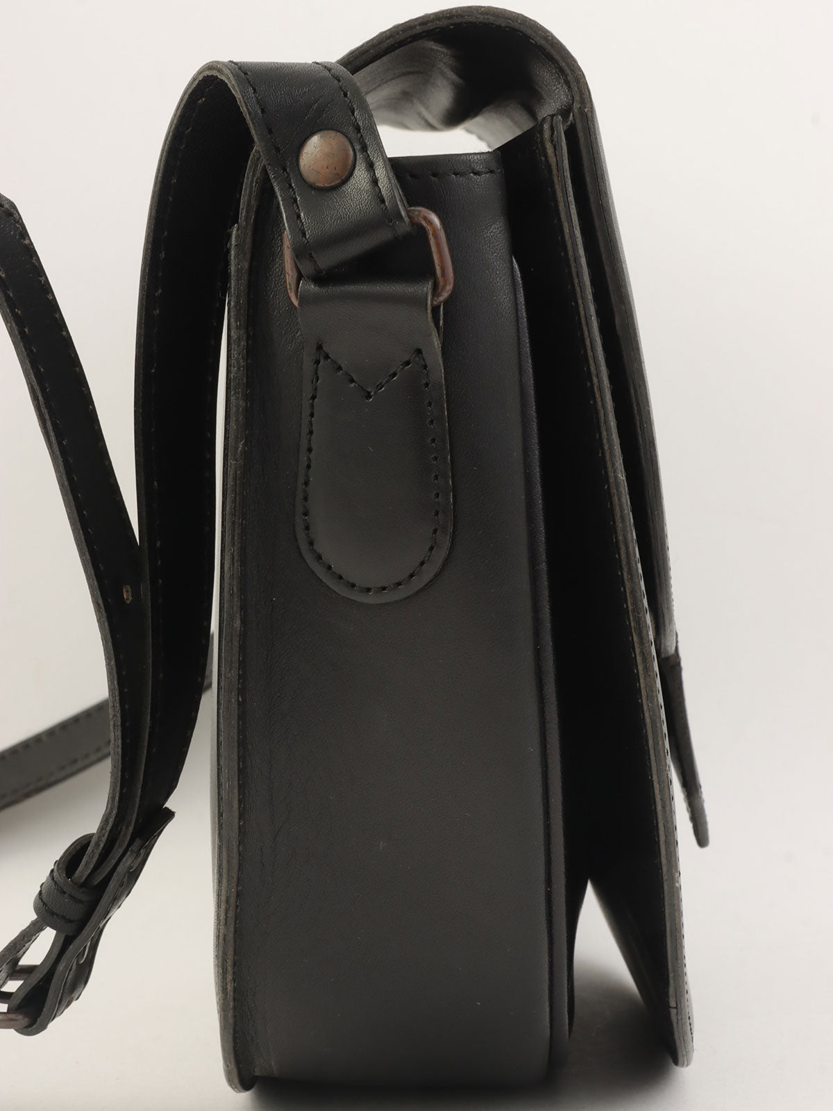 黑色压纹Logo单肩包