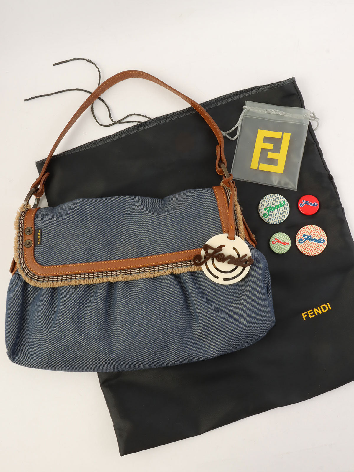 靛蓝/棕色牛仔布Logo吊饰手提包