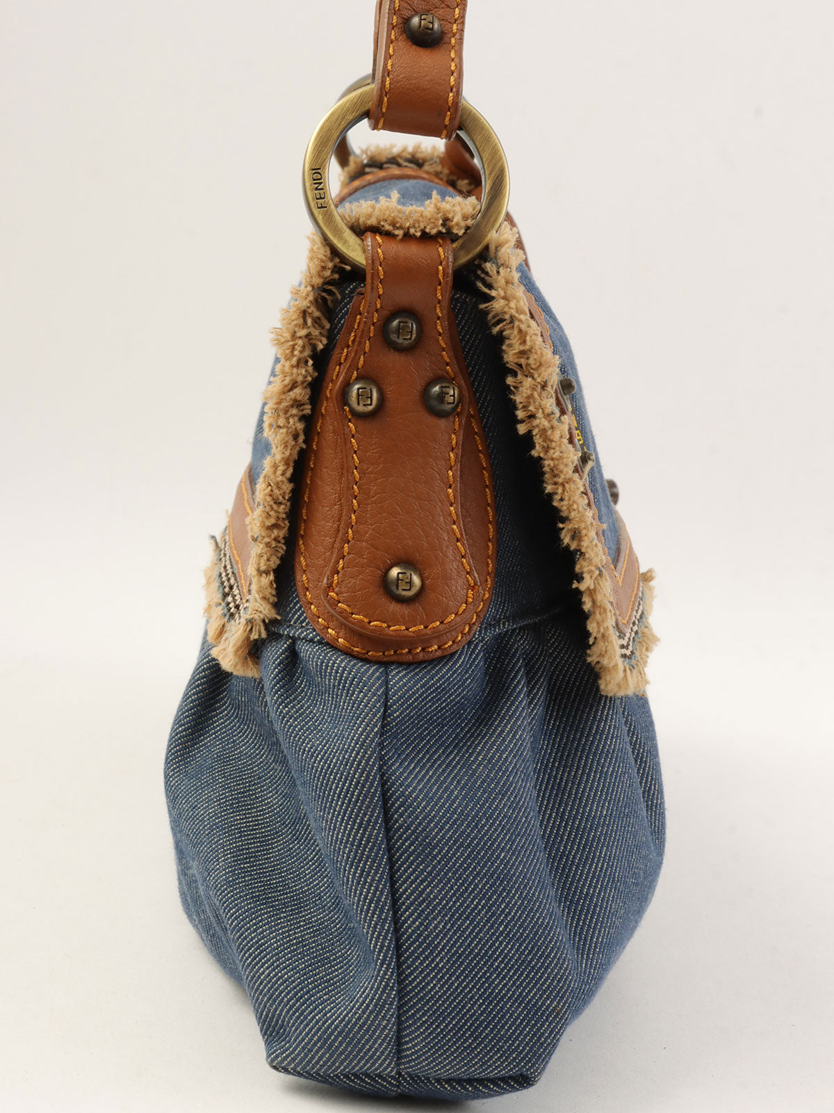 靛蓝/棕色牛仔布Logo吊饰手提包