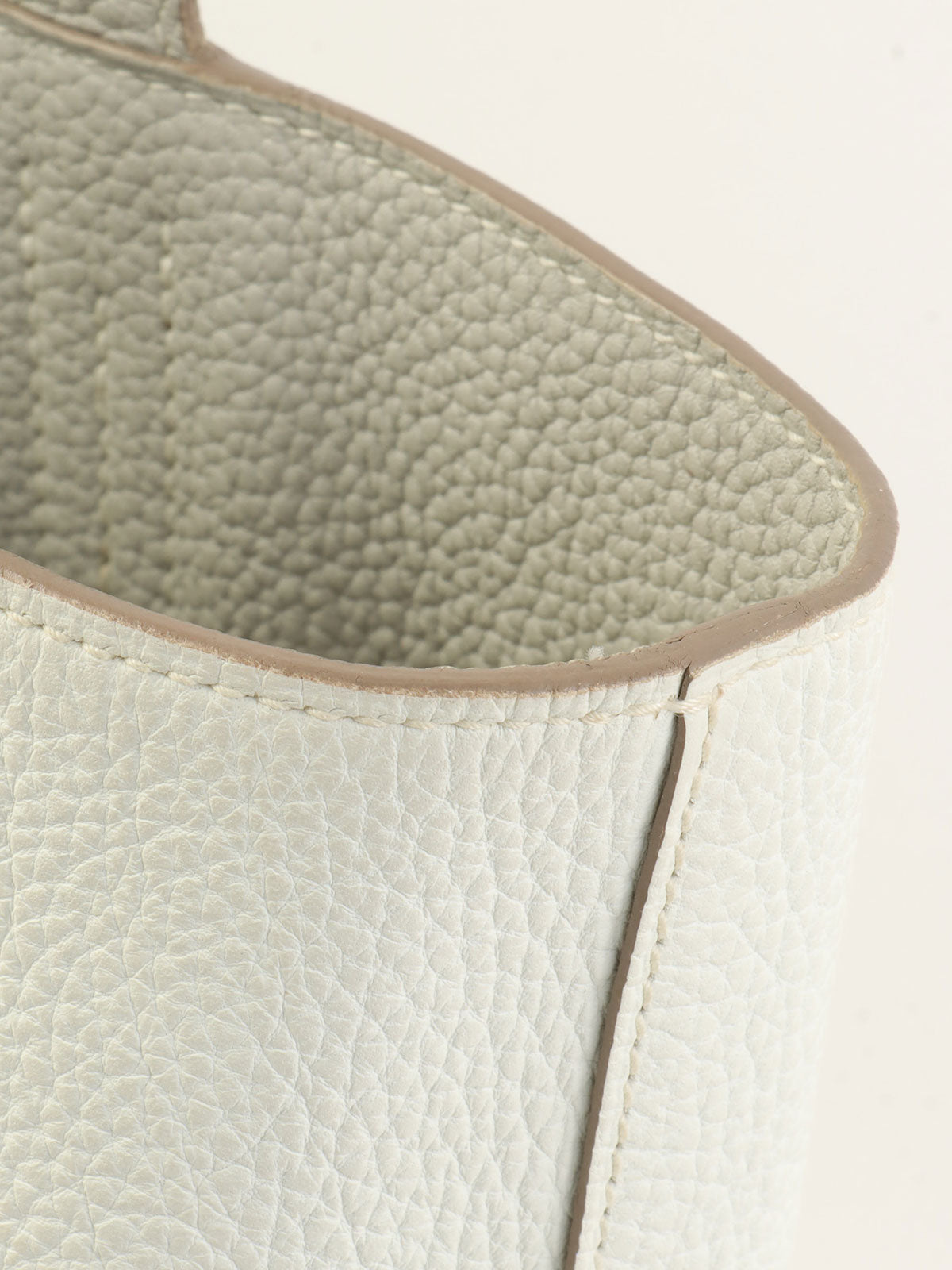 2012 Double Sense 36 White/Pearl Gray