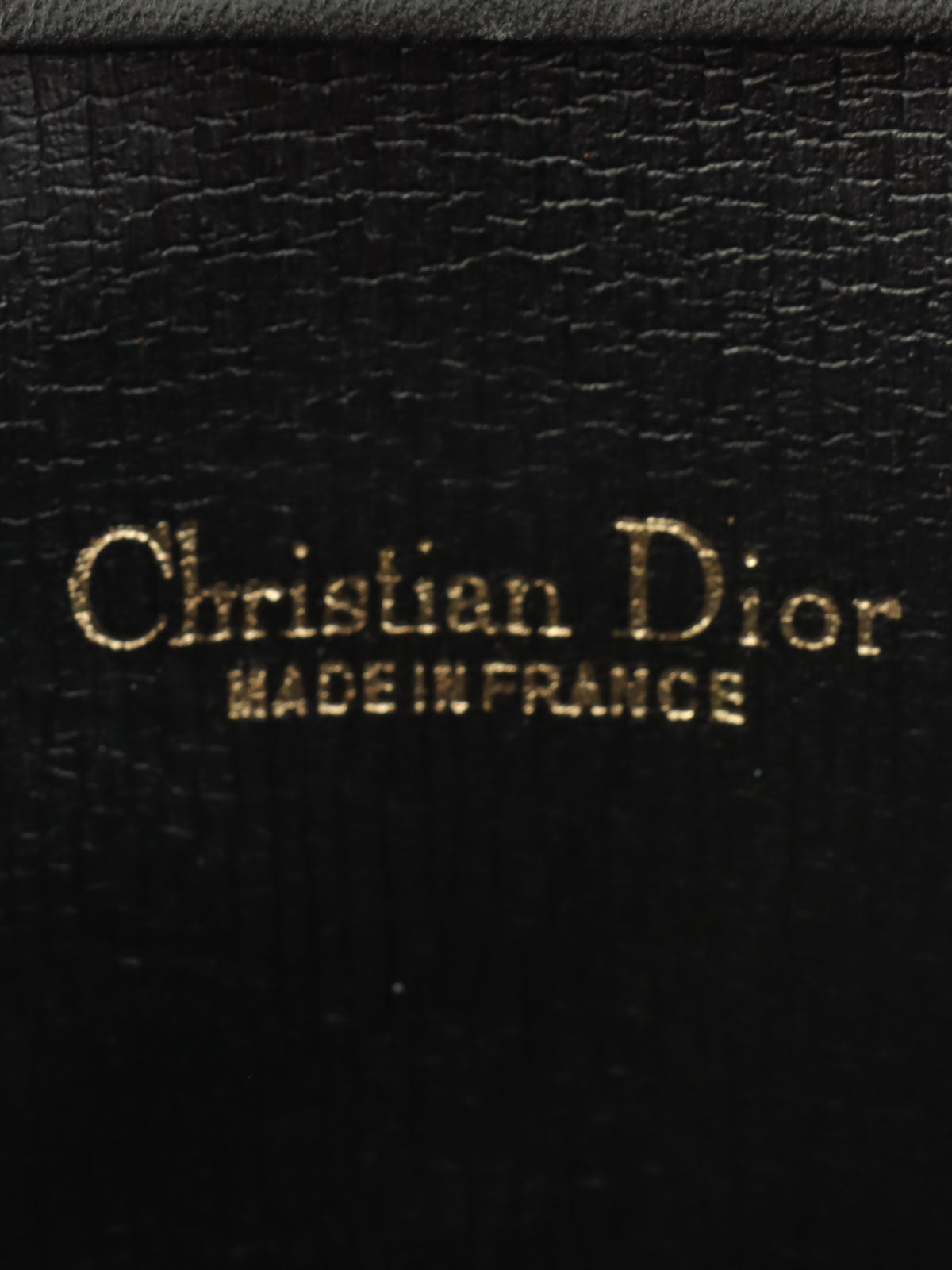 Honeycomb Pattern Logo Plate Chain Bag in Black