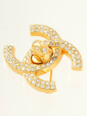 1996年製 ラインストーンCCターンロックブローチ ゴールド